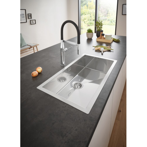 Одноважільний змішувач для мийки Grohe Essence (30294000)
