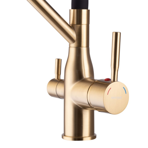 Змішувач для кухні MIXXUS PREMIUM GRAVITY 021 BRUSHED GOLD REFL.BLACK з гнучким виливом з виходом для питної води (Колір матове золото+вилив чорний) (MI6981)